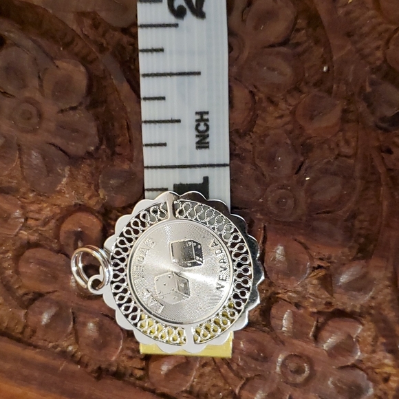 π vintage Las Vegas charm - Picture 4 of 4